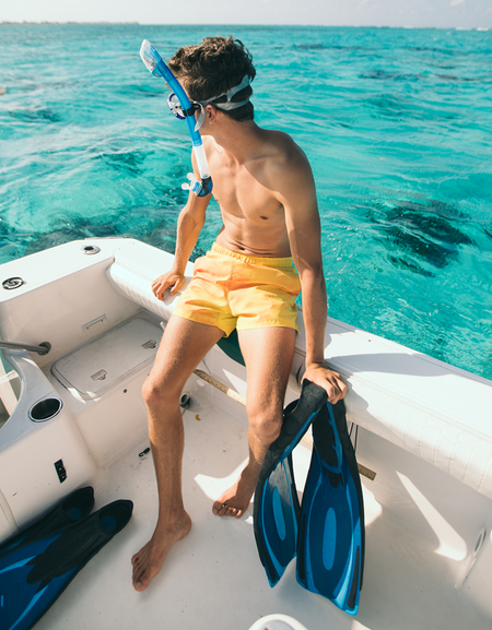 Classic <br > Yellow orange